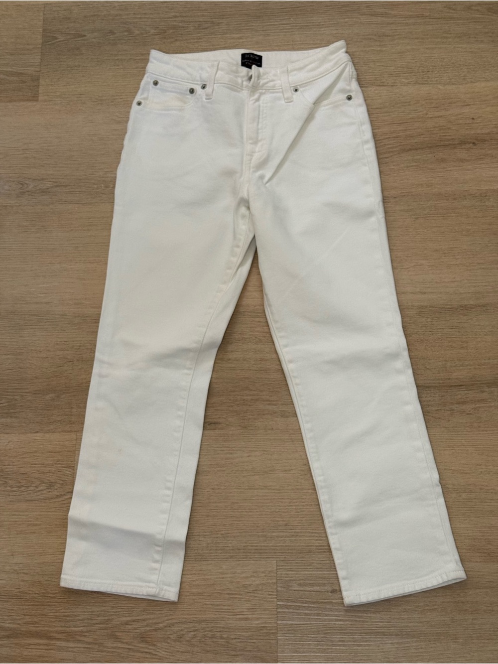 NWOT J. Crew Women’s White Curvy Essential Straight-Leg Jeans